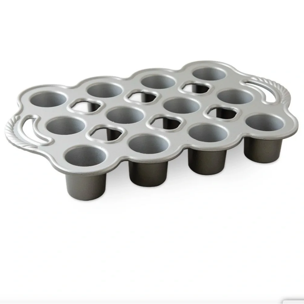 Nordic Ware Petite Popover Pan Cast Aluminum Excellent condition